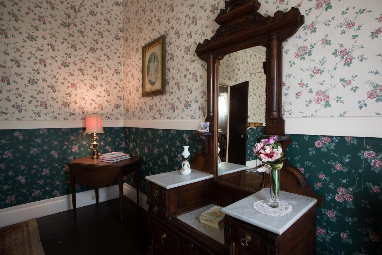 Avery Hotel Екстериор снимка